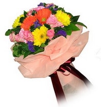 Ankara Bat�kent Ke�i�ren �i�ek�i firma �r�n�m�z k�r �i�eklerinden haz�rlanm�� buket