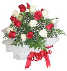 Ankara Bat�kent �i�ek g�nder firmas� �ahane �r�n�m�z 11 adet kar���k g�lden buket �i�e�i