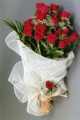 Ankara Bat�kent Ba�lum �i�ek�i firma �r�n�m�z k�rm�z� g�ller �i�ek buketi
