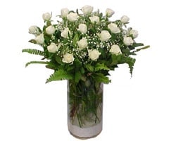 Ankara Bat�kent �i�ek firmam�zdan beyaz g�llerin vazoda ihti�am� Ankara �i�ek g�nder firmas� �ahane �r�n�m�z 