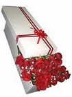 Ankara Bat�kent de farkl� bir �i�ek firmas� �r�n�  G�rsel �i�ek sunumu 11 adet k�rm�z� g�l