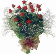 Ankara Bat�kent Ostim �i�ek firmas�ndan 11 adet k�pk�rm�z� g�l buketi